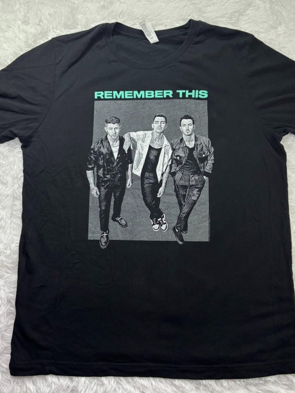 Jonas Brothers Tour Shirt Remember This 2021 Concert Graphic Tee Men's Large